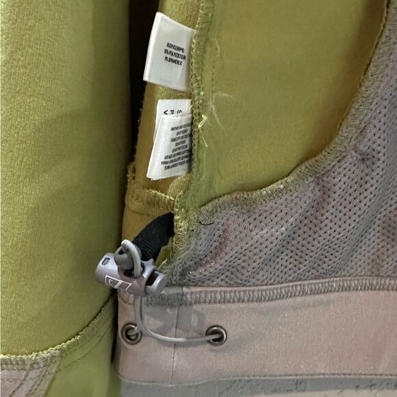 Cutter & Buck Green Bay Packers Lightweight jacket. Size -M - Picture 9 of 15